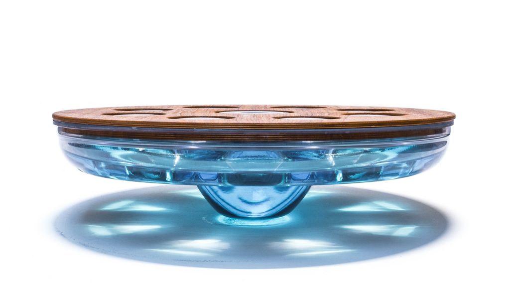 Water balance board outlet